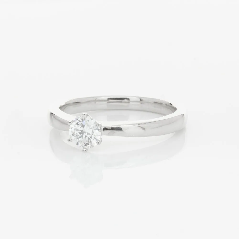 18ct White Gold .33ct Diamond Nova Ring