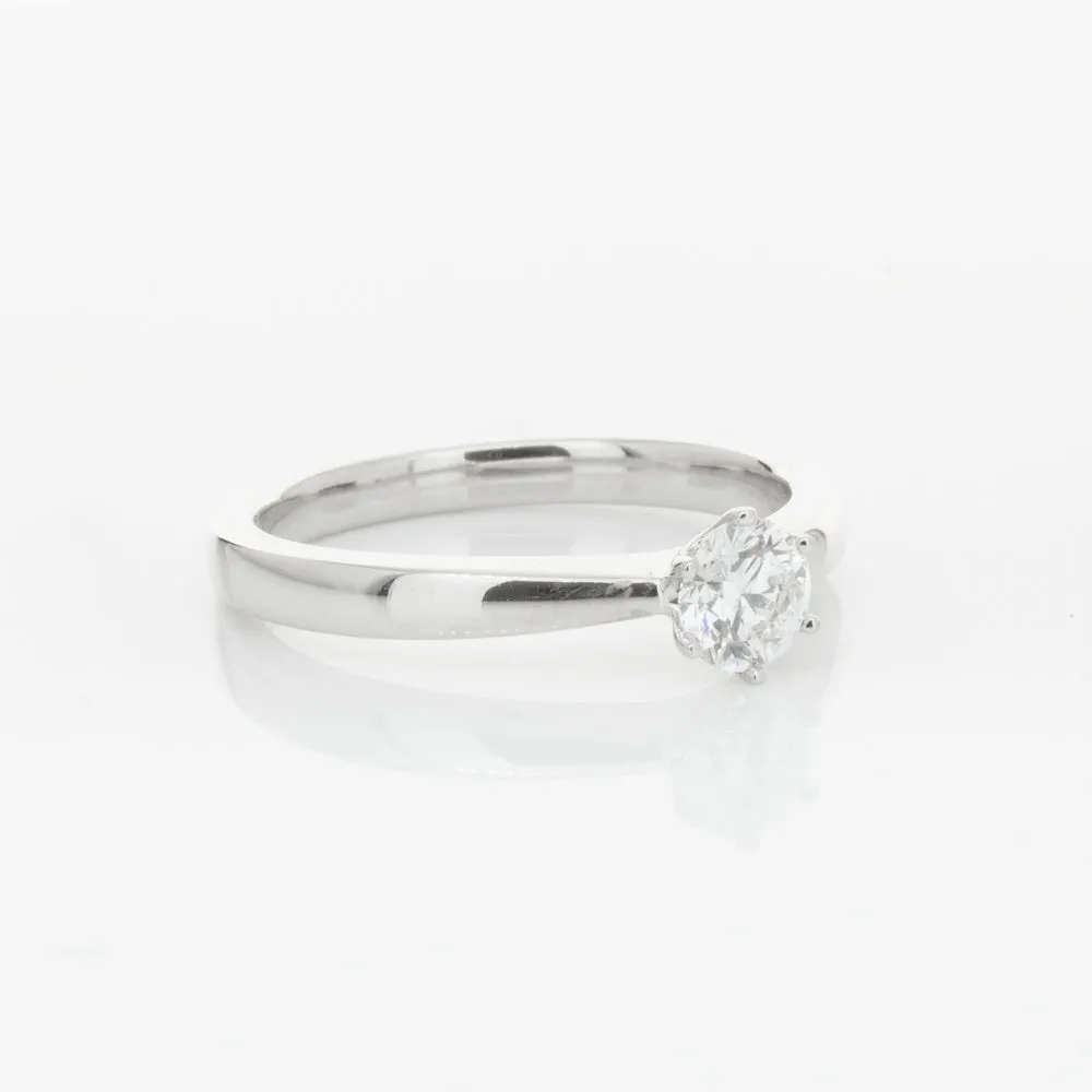 18ct White Gold .33ct Diamond Nova Ring