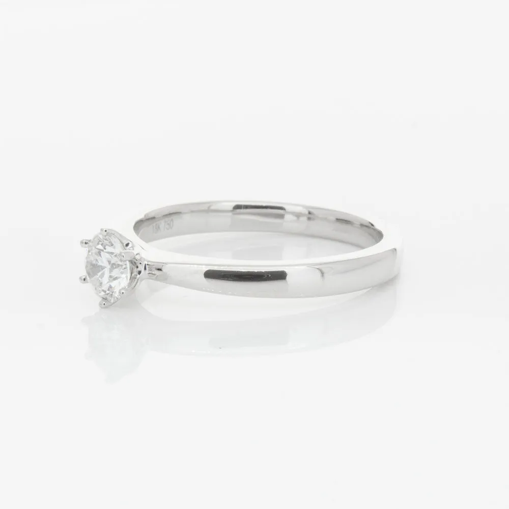 18ct White Gold .33ct Diamond Nova Ring