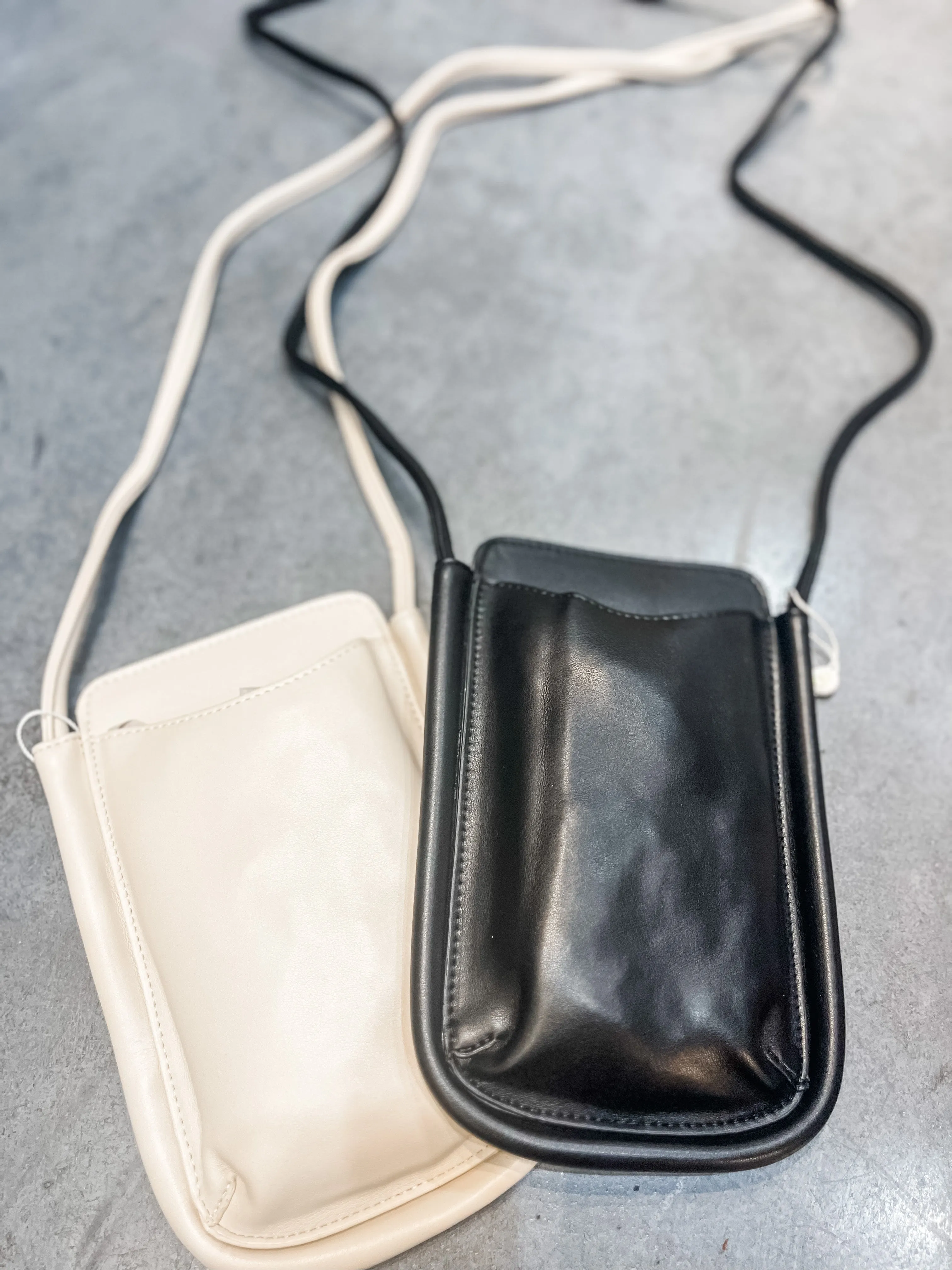 Charlotte Phone Crossbody