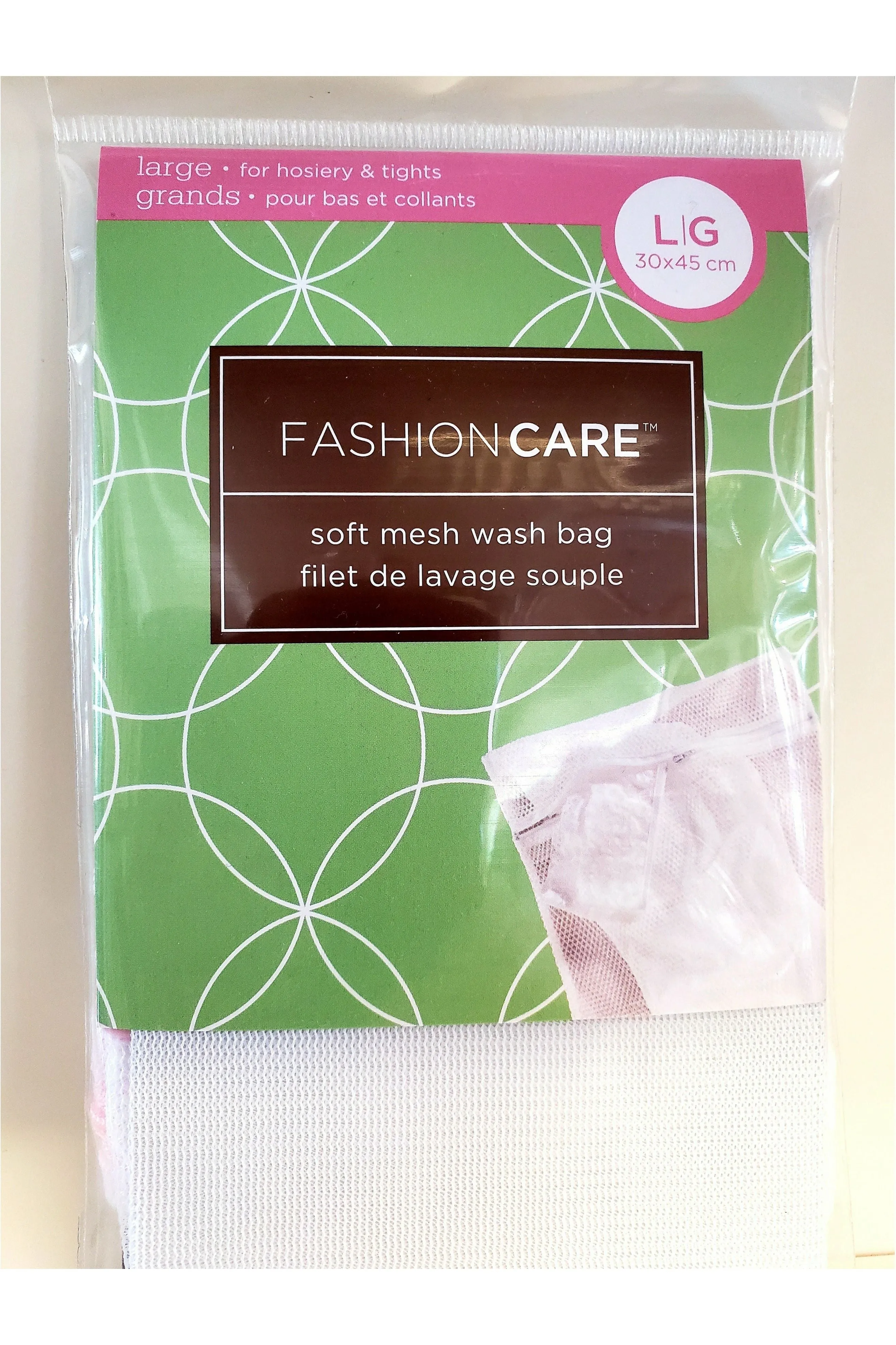 Forever New Large Mesh Zippered Wash Bag