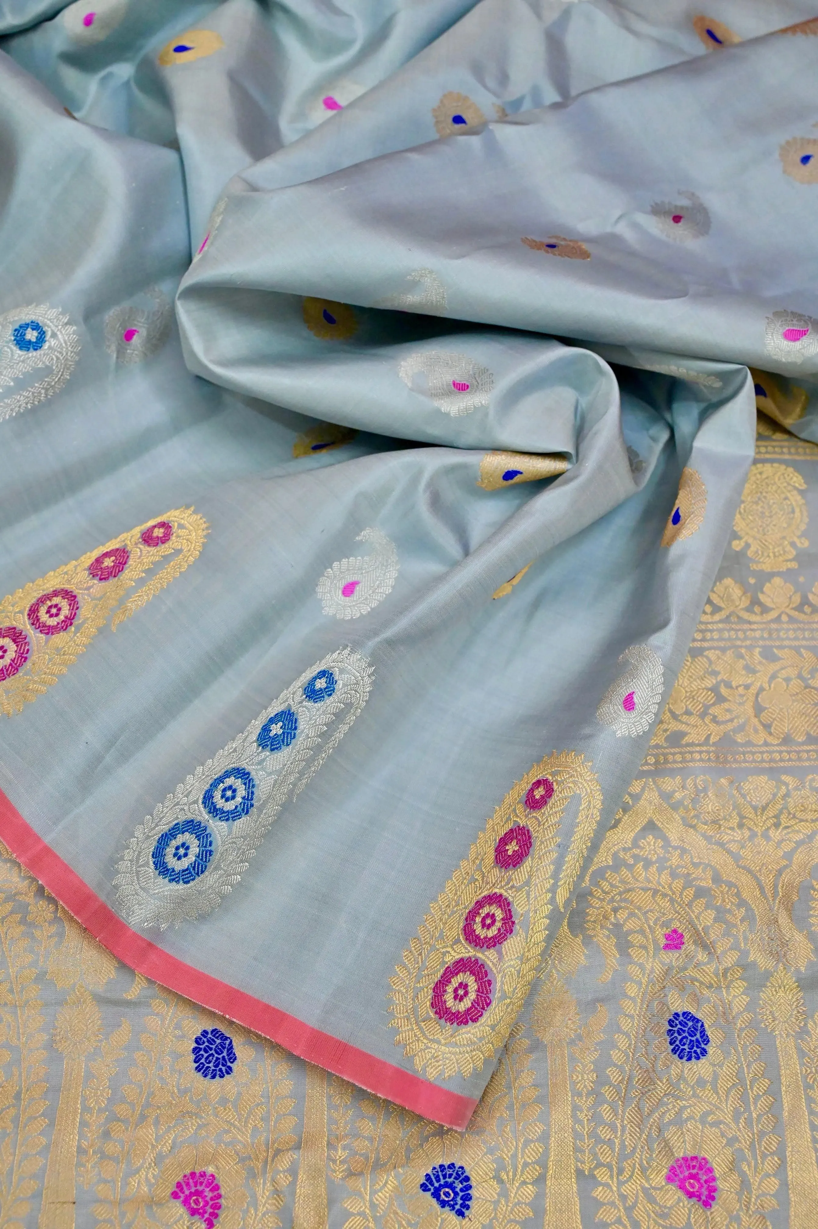 Greyish Blue Color Pure Gadwal Silk Saree with Golden and Silver Meenakari Butta