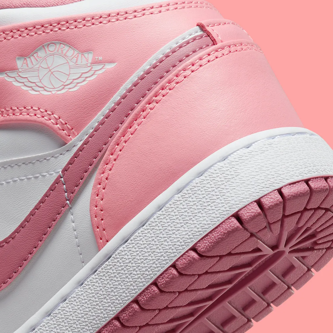 Jordan 1 Mid Valentine's Day (2023)