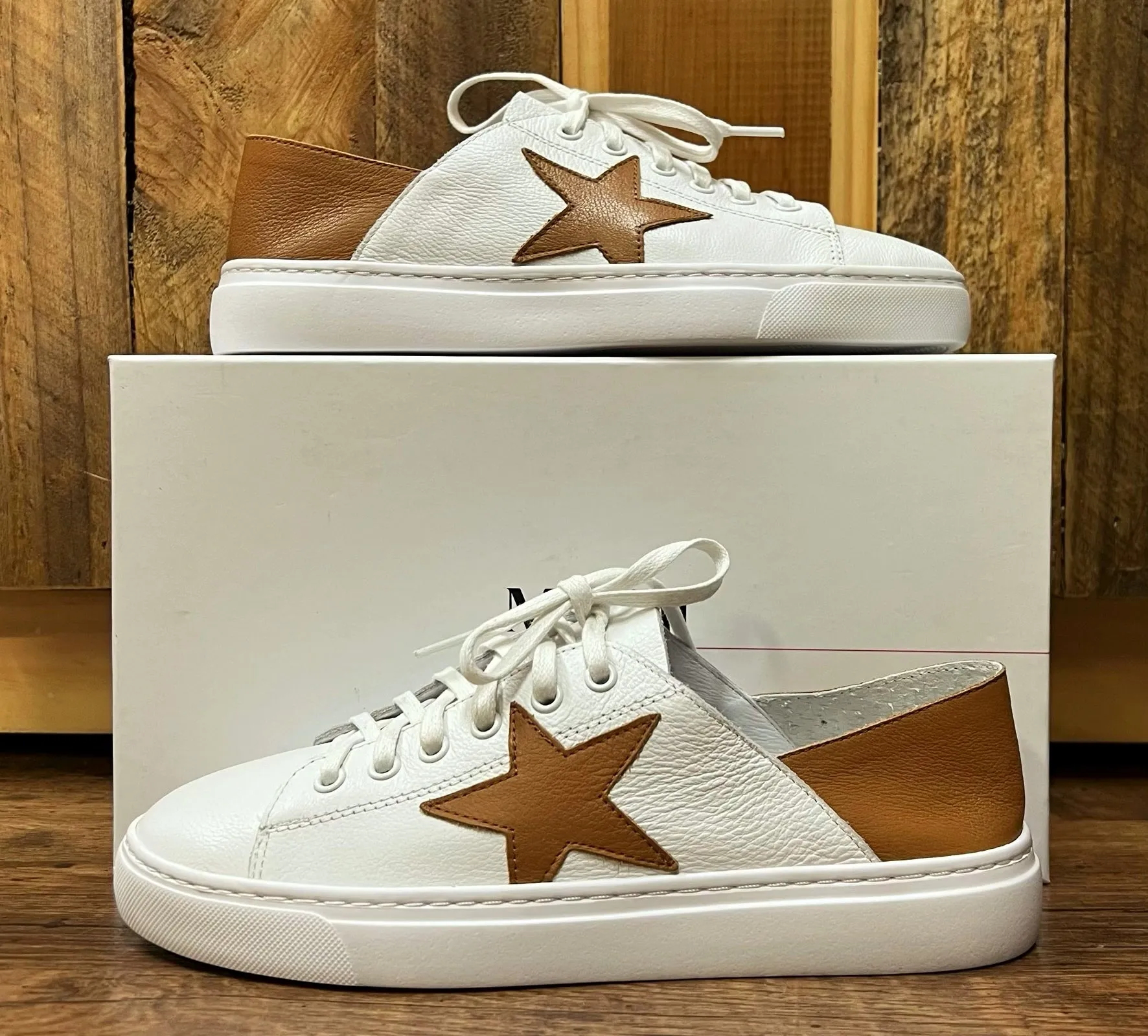 Oholiday (White/ Dark Tan)