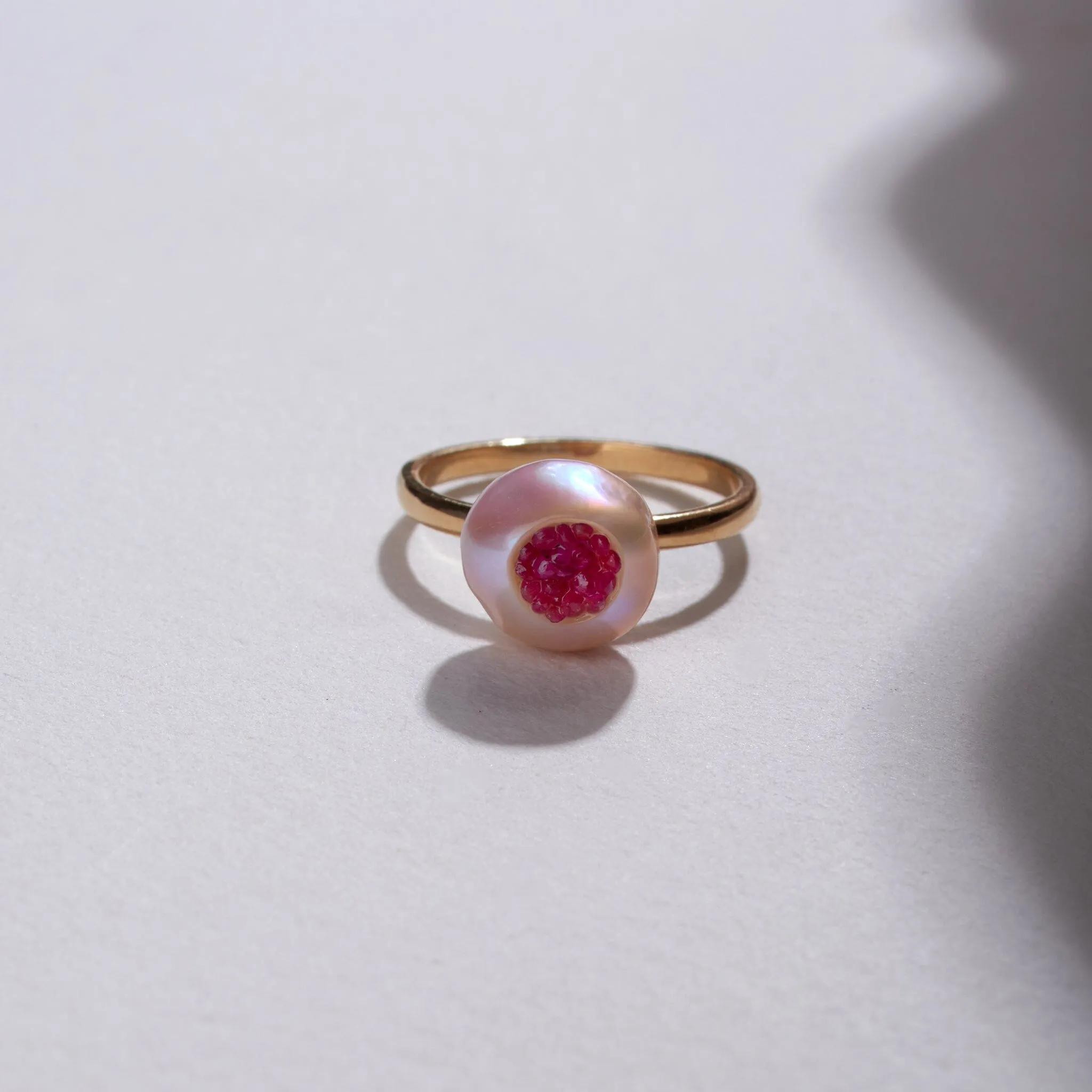 Piccolo Finestrino Collection Freshwater Pearl Ring with Ruby