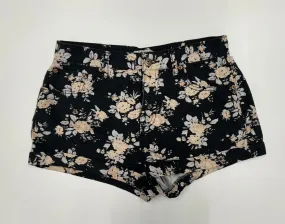 Women’s Forever 21 Shorts, 28